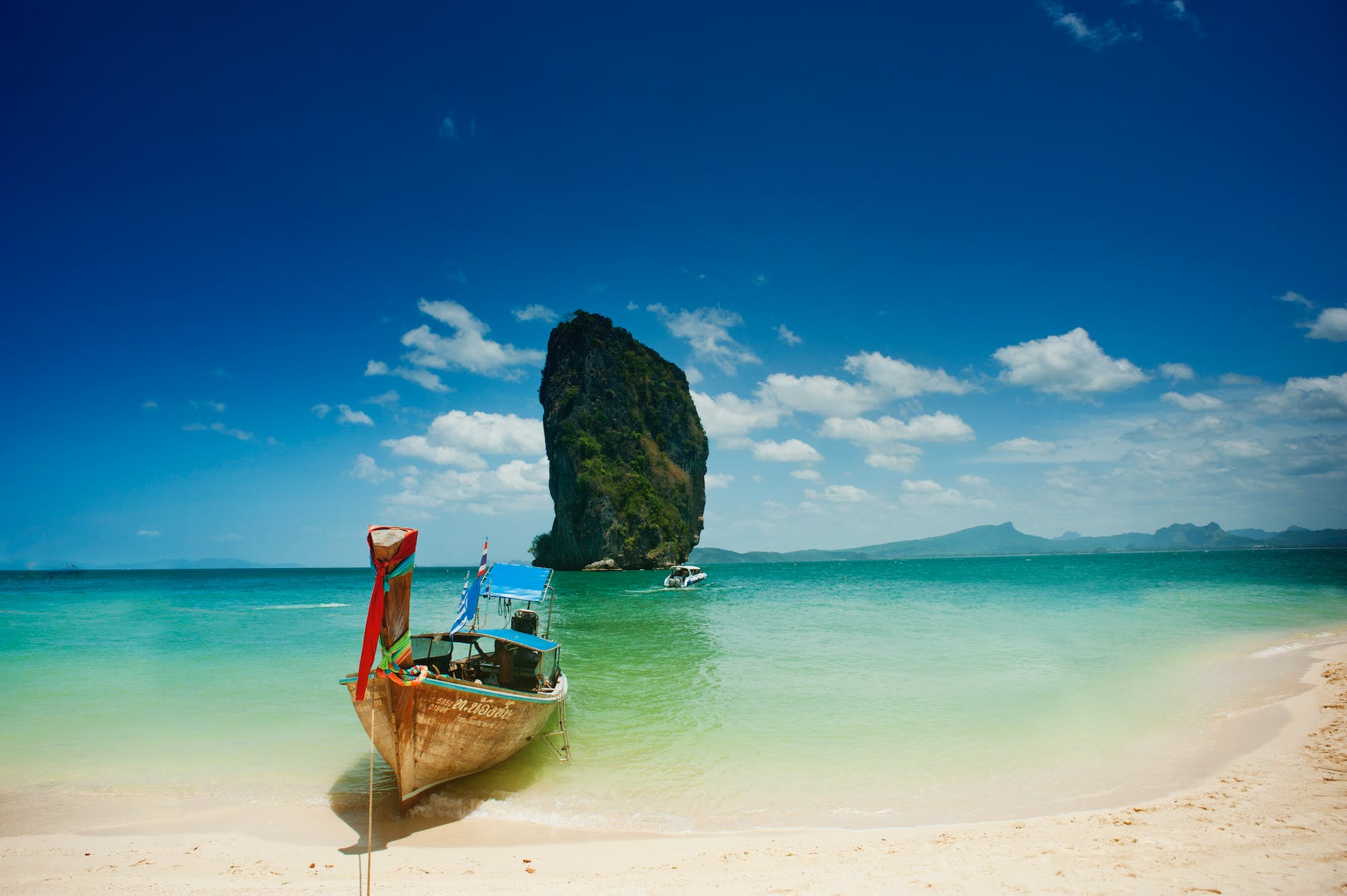 Discover Thailand: Top 10 Must-Do Activities for Unforgettable Adventures